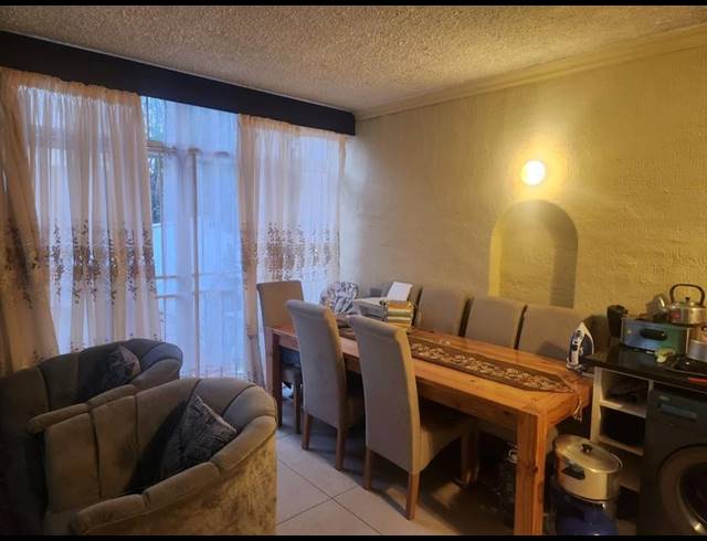 3 BEDROOM APARTMENT FOR SALE IN WINDSOR EAST